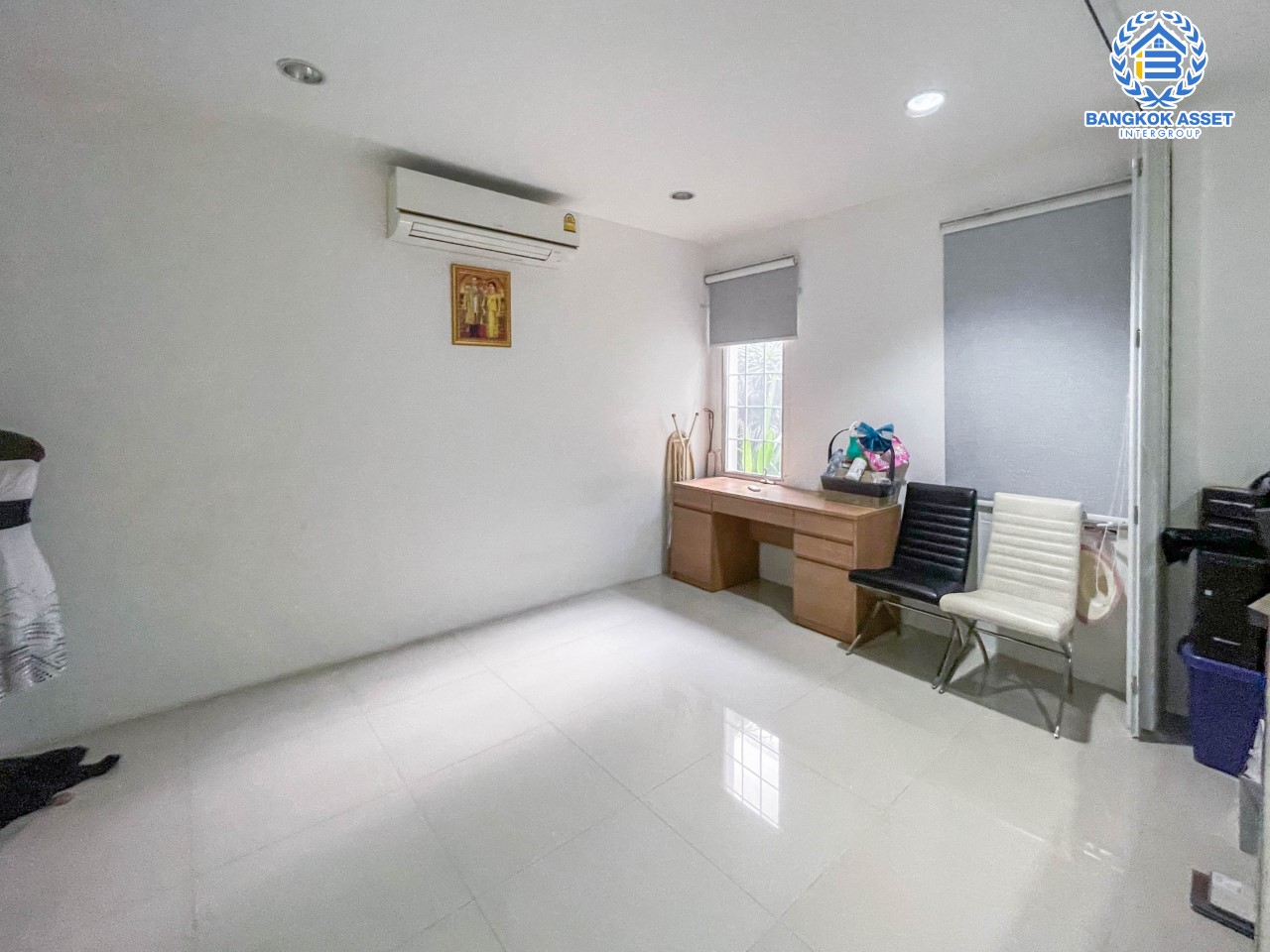 *******อาคารพาณิชย์มือสอง ย่านนนทบุรี ม.สายัณห์1 ติวานนท์ เนื้อที่กว่า 72 ตร.ว. ฟังก์ชัน 4 ห้องนอน 5 ห้องน้ำ จอดรถได้ถึง 3 คัน แถมฟรี !! เครื่องปรับอากาศ 6 เครื่อง สุดยอดทำเลหายาก! ใกล้เดอะมอลล์งามวงศ์วาน จุดขึ้นทางด่วน "งามวงศ์วาน" และรถไฟฟ้า "สถานีสนามบินน้ำ" ! ที่จะตอบโจทย์ชีวิตคนเมืองได้อย่างครบครัน